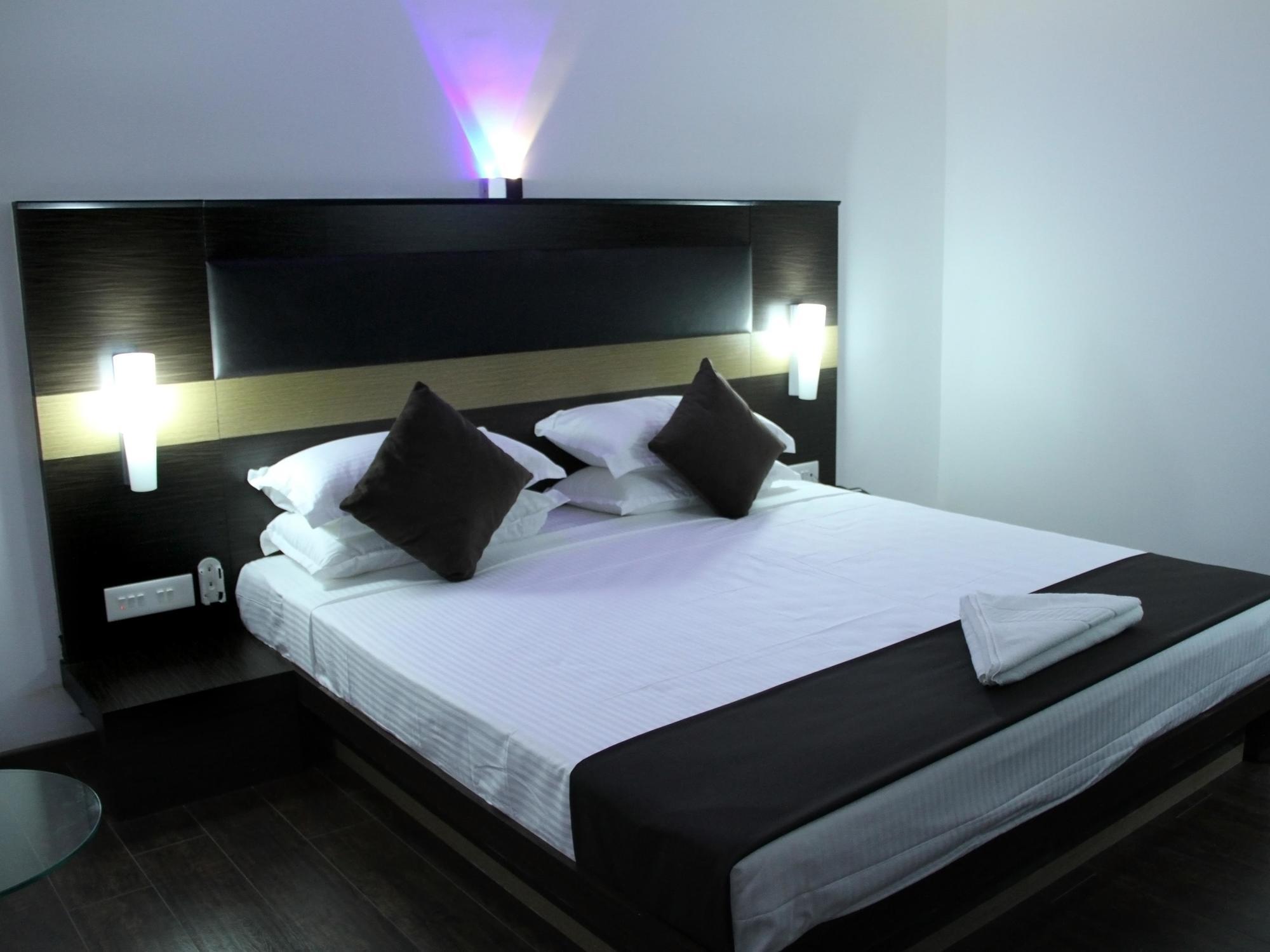 Hotel The Home Tiruppur Exterior foto